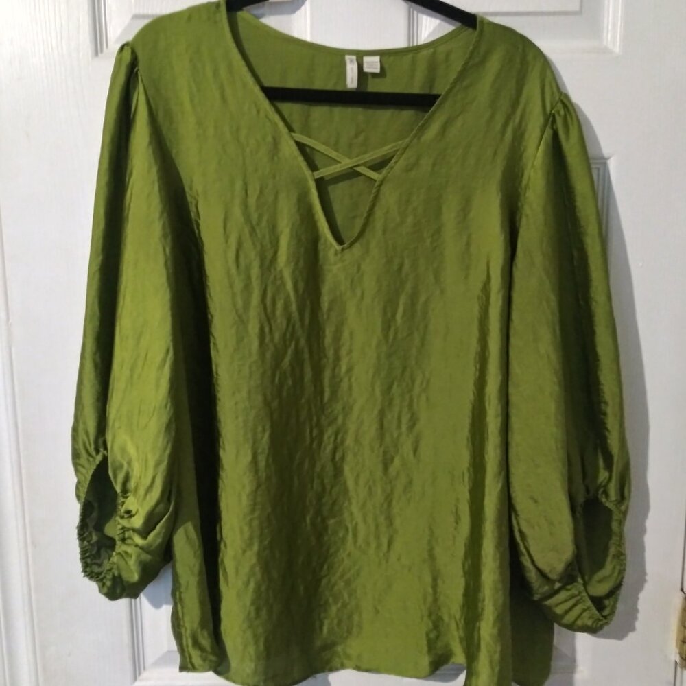 Women's blouse